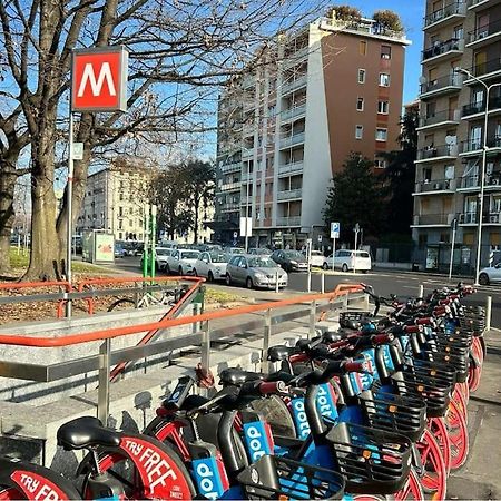 Primaticcio Metro E Aria Condizionata Daire Milano Dış mekan fotoğraf